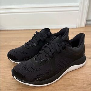 Lululemon Women’s Blissfeel Running Shoe